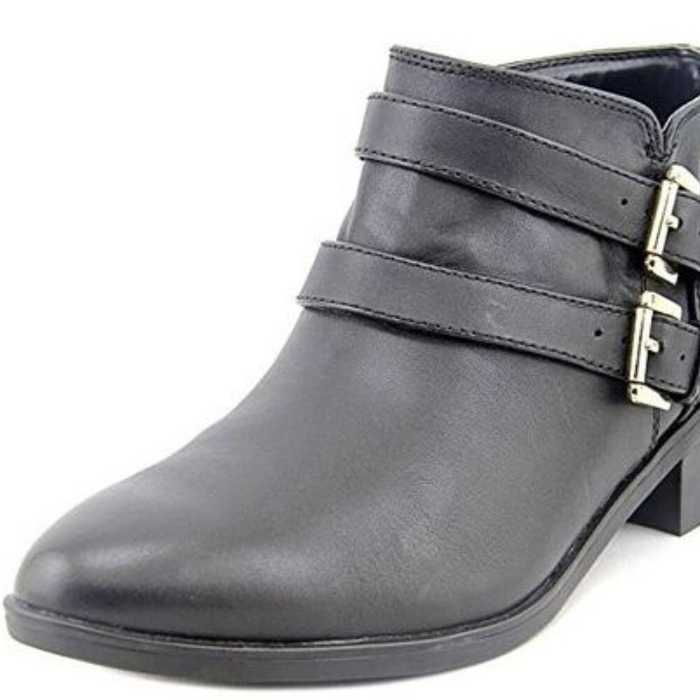 **SALE** Bella Vita Women's Frankie Bootie, Black Leather, 8M--NEW--0221